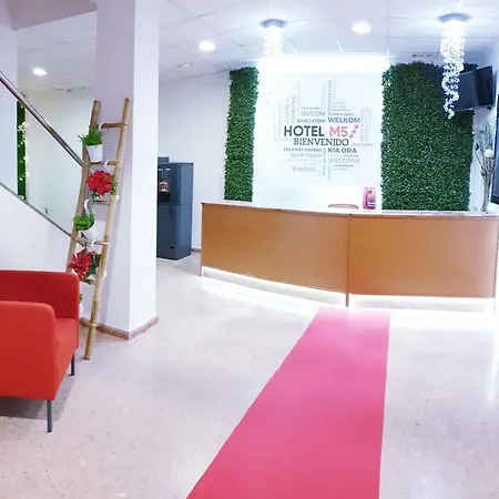 M5 Valencia Aeropuerto Otel Manises
